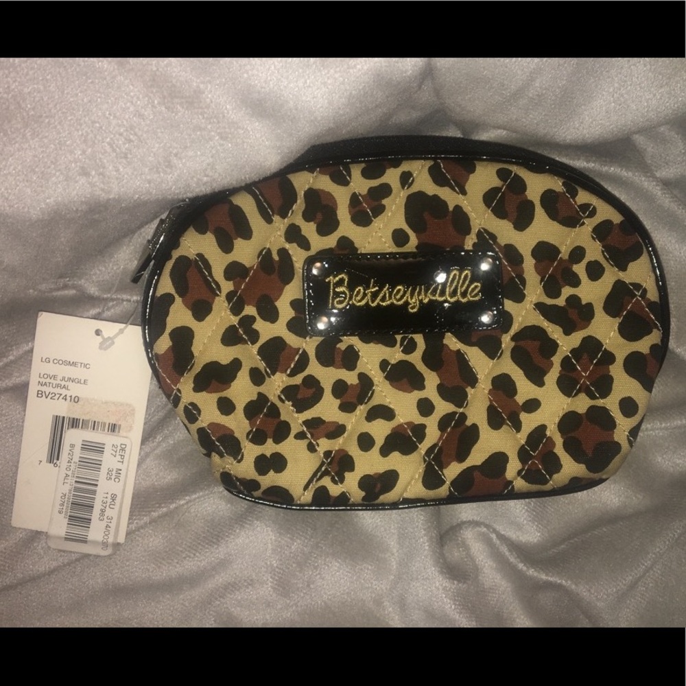 COPY - Betsey Johnson brown/tan Cheetah print mak…